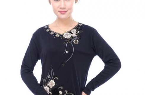 Thời trang áo thun trung niên cao cấp cho quý bà